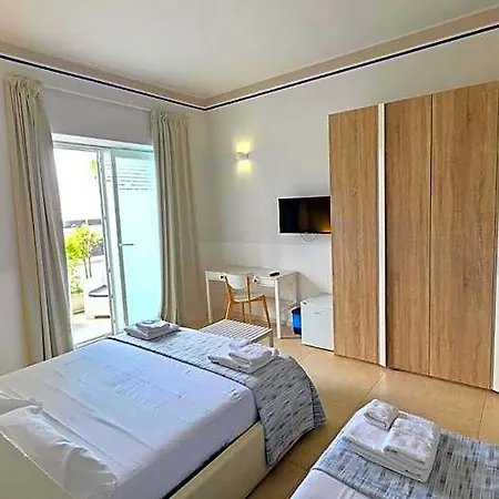 Bed & Breakfast Lady Lucia 4*
