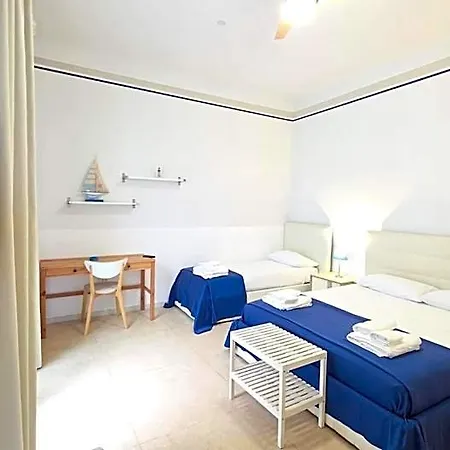 Lady Lucia Bed & Breakfast 4*