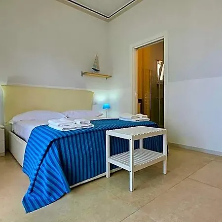 Bed & Breakfast Lady Lucia 4*