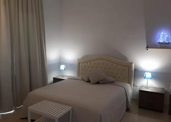 לינה וארוחת בוקר Lady Lucia פורטו צ'זראו